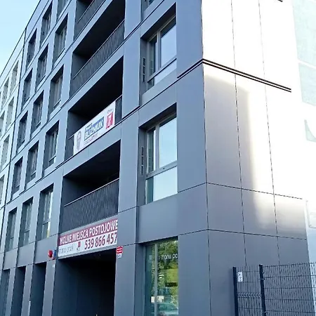 Alfahome Manufaktura شقة *